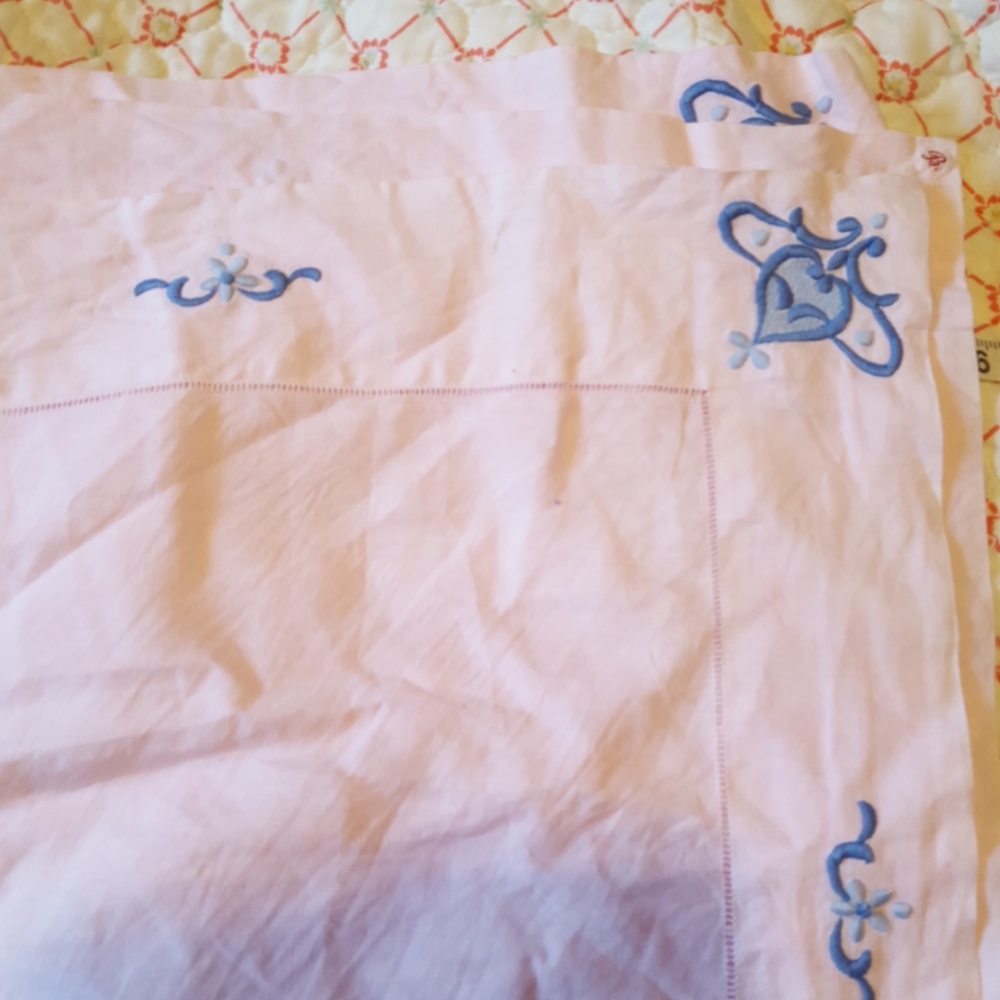 Tablecloth. Cottagecor